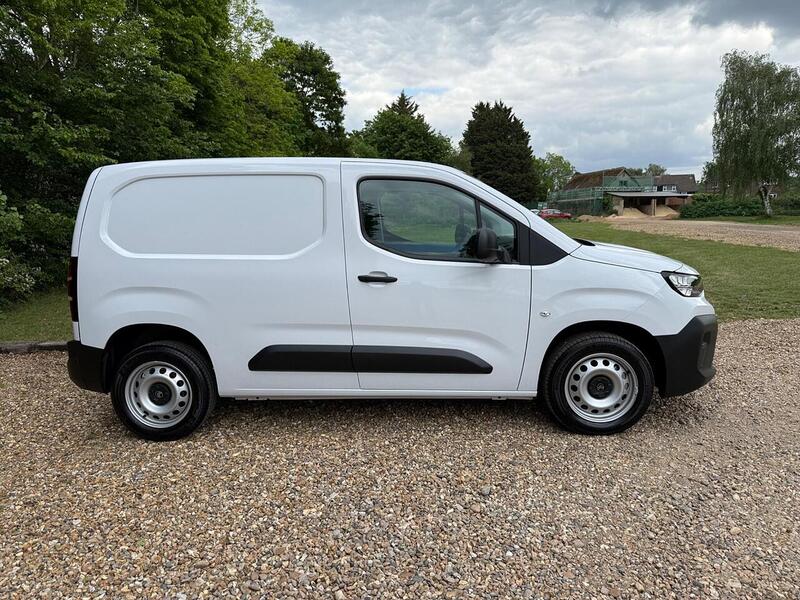 Citroen 1.5 BlueHDi 1000 Enterprise Plus M Panel Van 5dr Diesel Manual SWB Euro 6 (s/s) (100 ps)