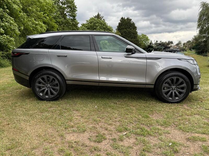 Land Rover 2.0 P250 R-Dynamic SE SUV 5dr Petrol Auto 4WD Euro 6 (s/s) (249 ps)