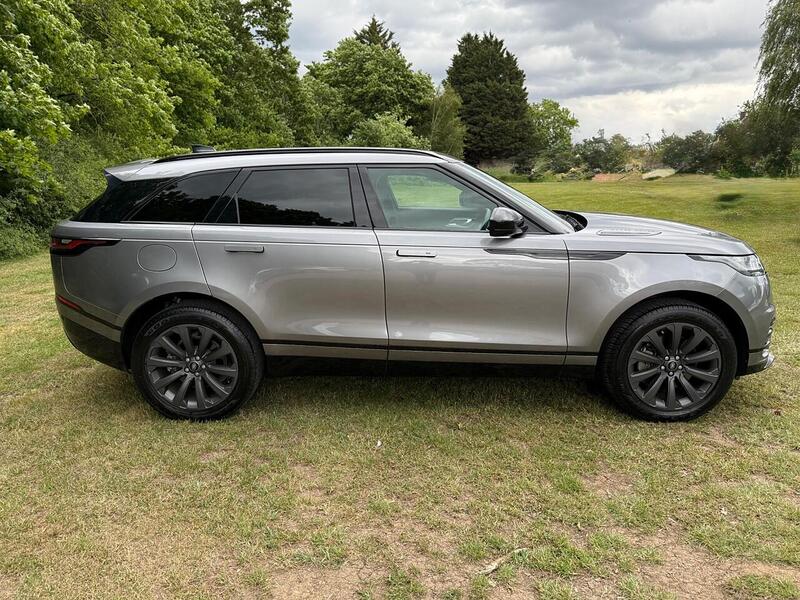 Land Rover 2.0 P250 R-Dynamic SE SUV 5dr Petrol Auto 4WD Euro 6 (s/s) (249 ps)