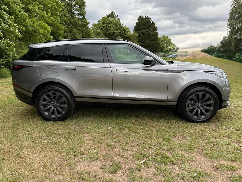 Land Rover 2.0 P250 R-Dynamic SE SUV 5dr Petrol Auto 4WD Euro 6 (s/s) (249 ps)