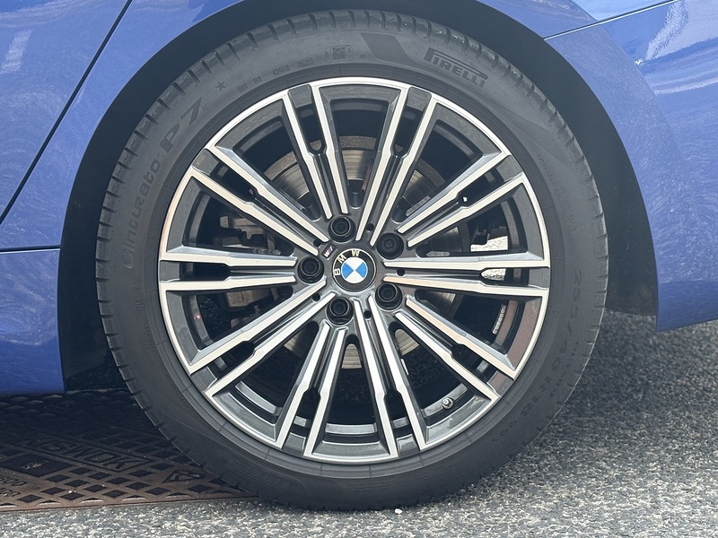 BMW 3 Series 318i M Sport - U477