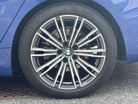 BMW 3 Series 318i M Sport - U477