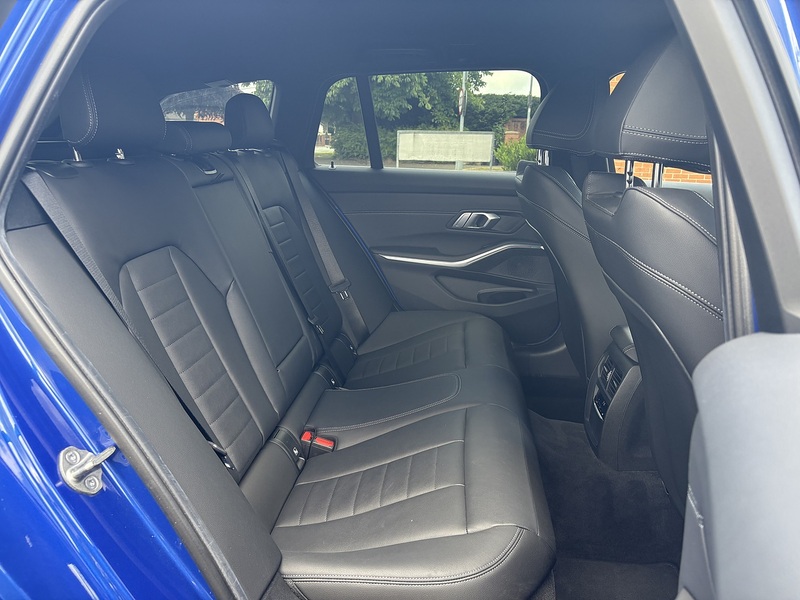 BMW 3 Series 318i M Sport - U477