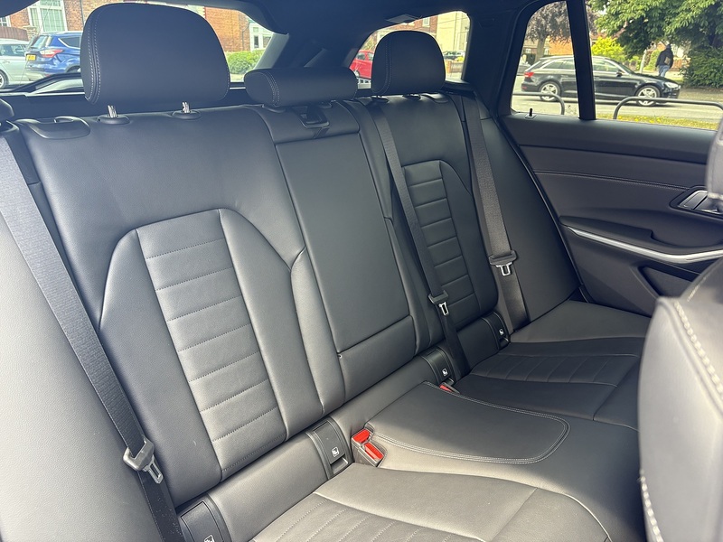 BMW 3 Series 318i M Sport - U477