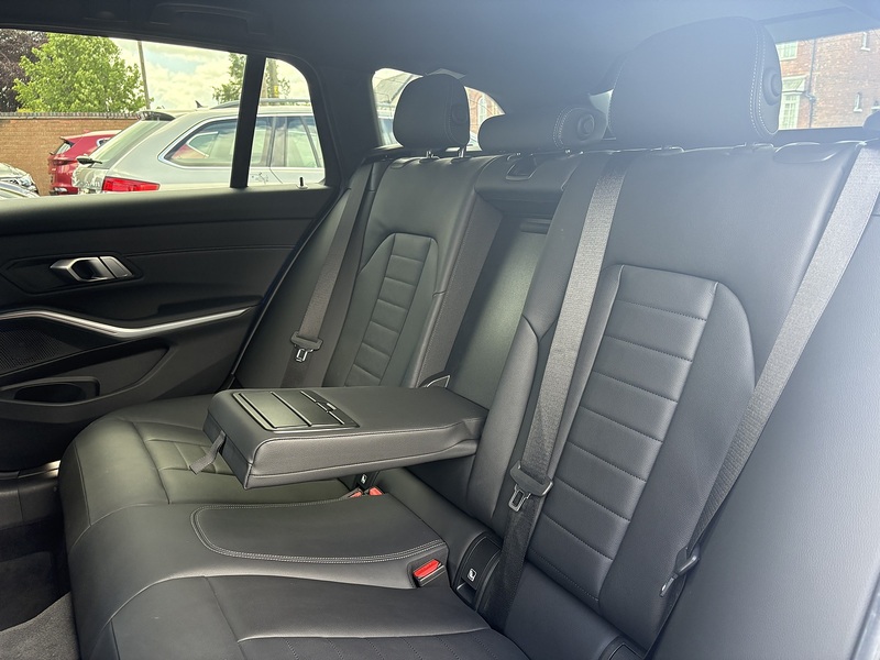 BMW 3 Series 318i M Sport - U477