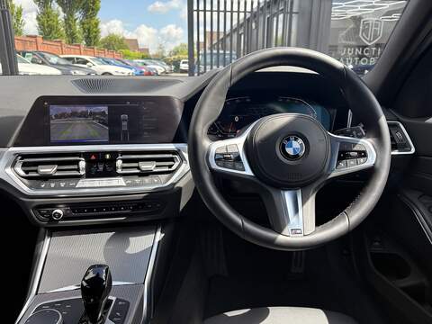 BMW 3 Series 318i M Sport - U477