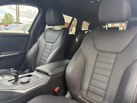 BMW 3 Series 318i M Sport - U477