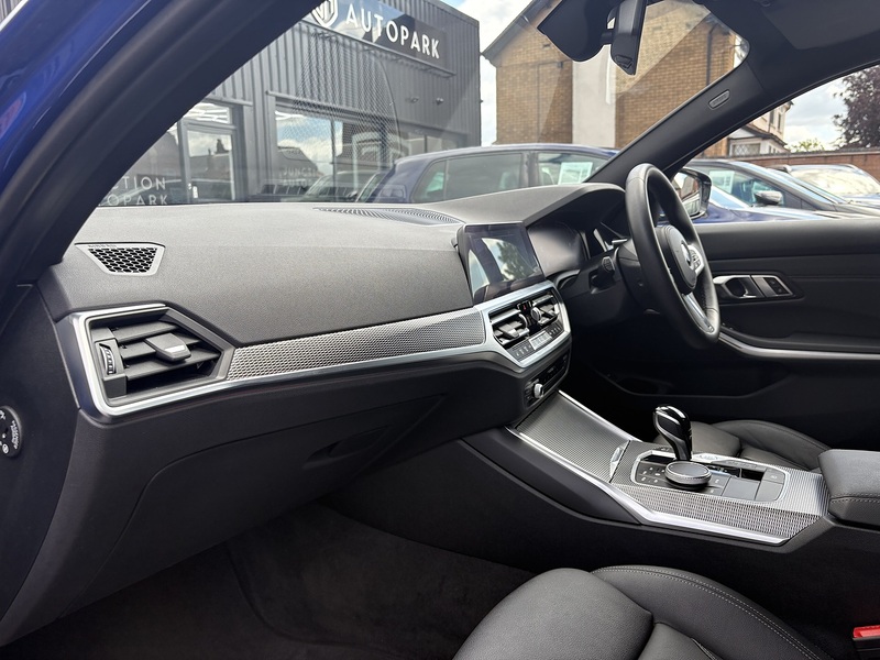 BMW 3 Series 318i M Sport - U477