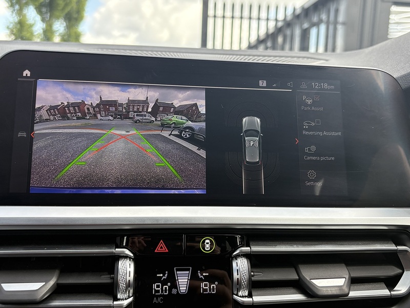 BMW 3 Series 318i M Sport - U477