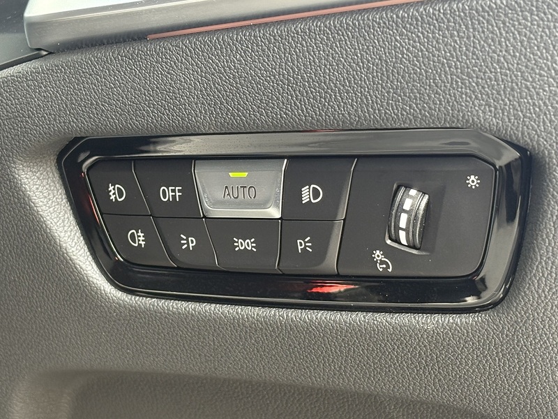 BMW 3 Series 318i M Sport - U477