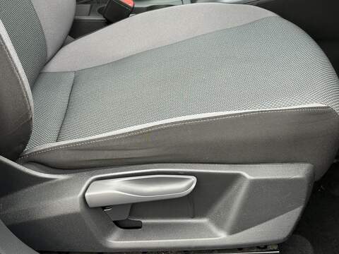 SEAT Arona TSI SE Technology - U480