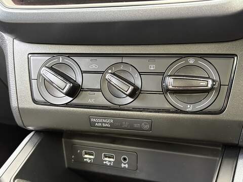 SEAT Arona TSI SE Technology - U480