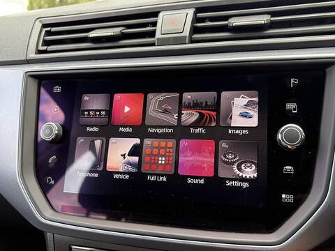 SEAT Arona TSI SE Technology - U480