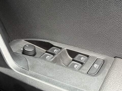 SEAT Arona TSI SE Technology - U480