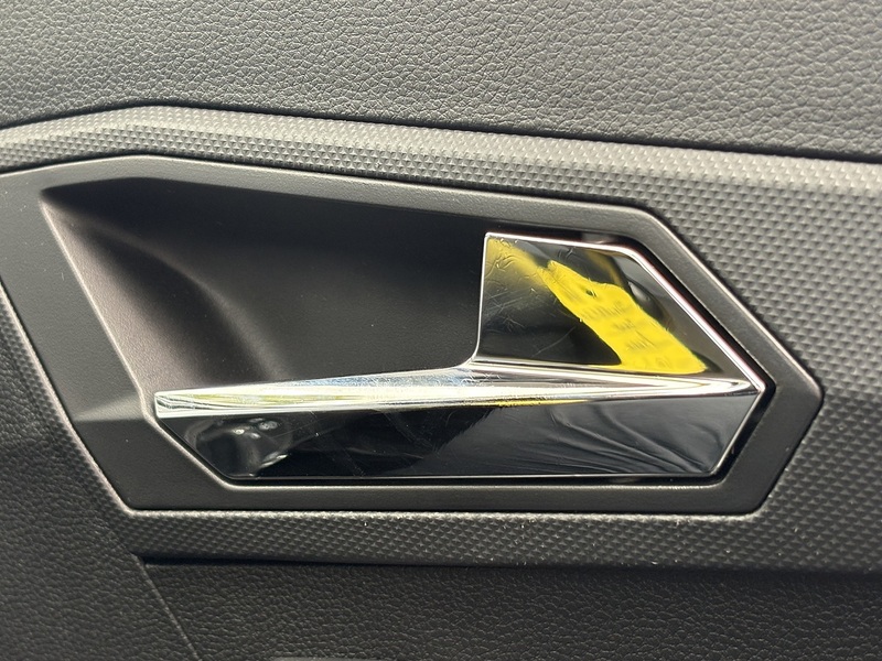 SEAT Arona TSI SE Technology - U480