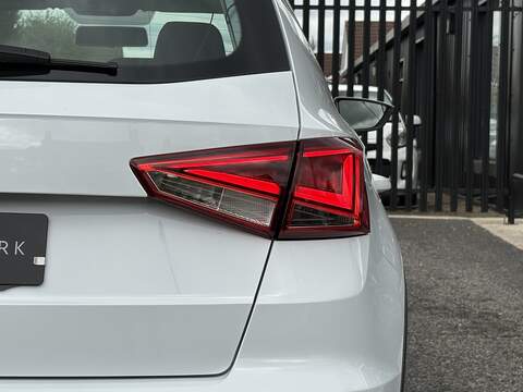 SEAT Arona TSI SE Technology - U480