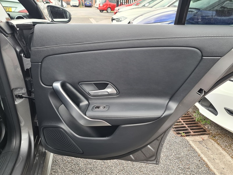 Mercedes-Benz CLA CLA200 AMG Line - U485