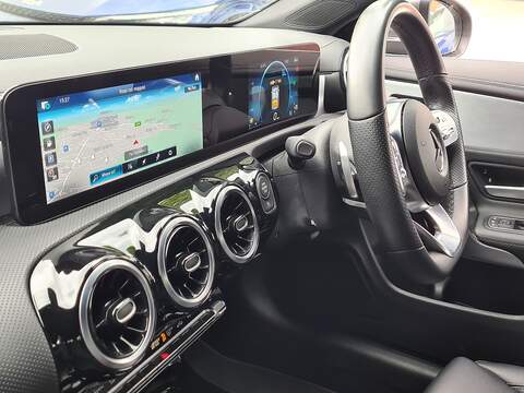 Mercedes-Benz CLA CLA200 AMG Line - U485