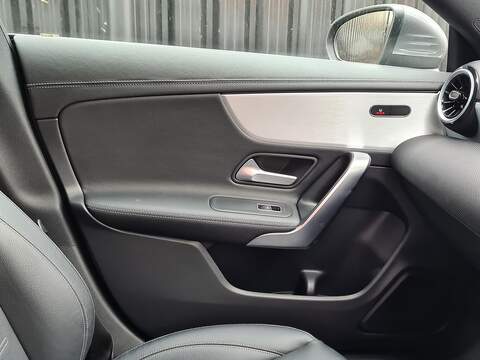 Mercedes-Benz CLA CLA200 AMG Line - U485