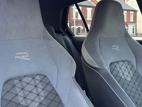 Volkswagen Golf TSI R-Line - U519