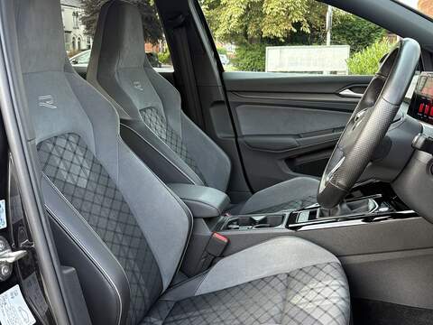 Volkswagen Golf TSI R-Line - U519