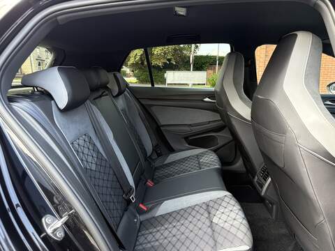 Volkswagen Golf TSI R-Line - U519