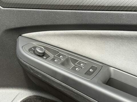 Volkswagen Golf TSI R-Line - U519