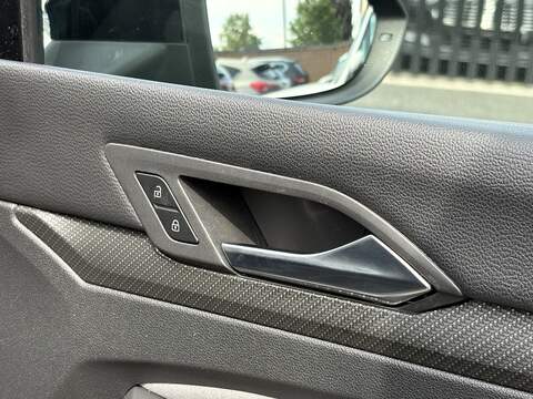 Volkswagen Golf TSI R-Line - U519