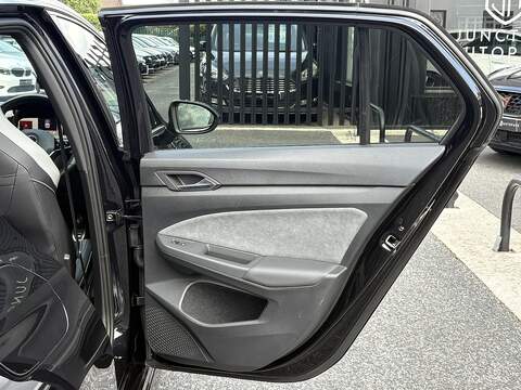 Volkswagen Golf TSI R-Line - U519