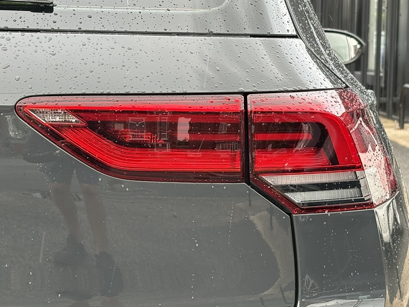 Volkswagen Golf TSI Life - U548