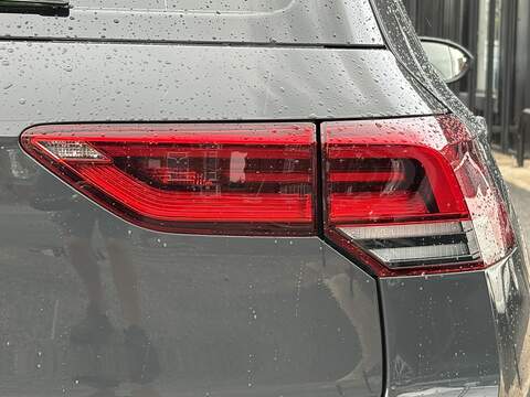 Volkswagen Golf TSI Life - U548