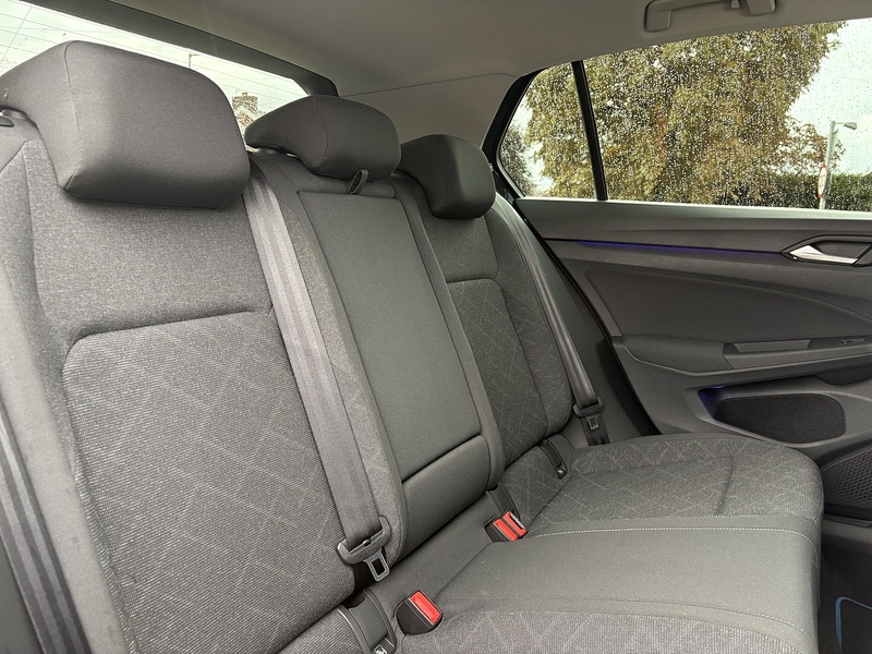 Volkswagen Golf TSI Life - U548