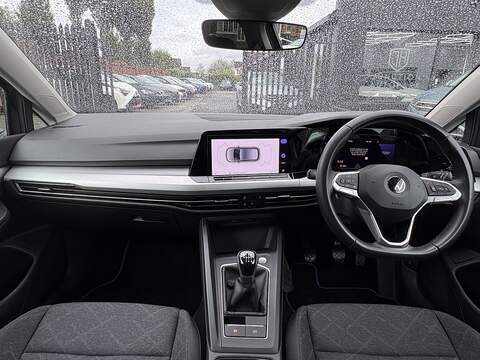 Volkswagen Golf TSI Life - U548