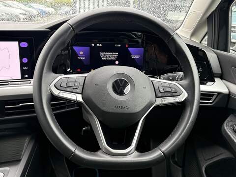 Volkswagen Golf TSI Life - U548