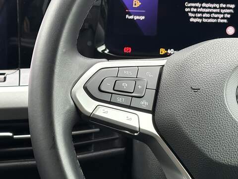 Volkswagen Golf TSI Life - U548