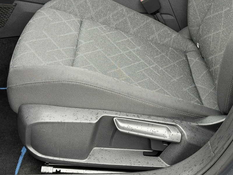 Volkswagen Golf TSI Life - U548