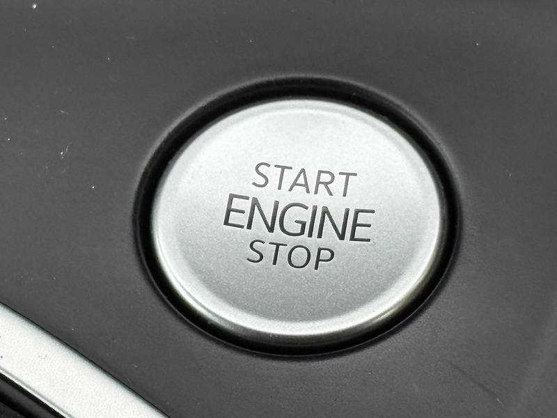 Volkswagen Golf TSI Life - U548