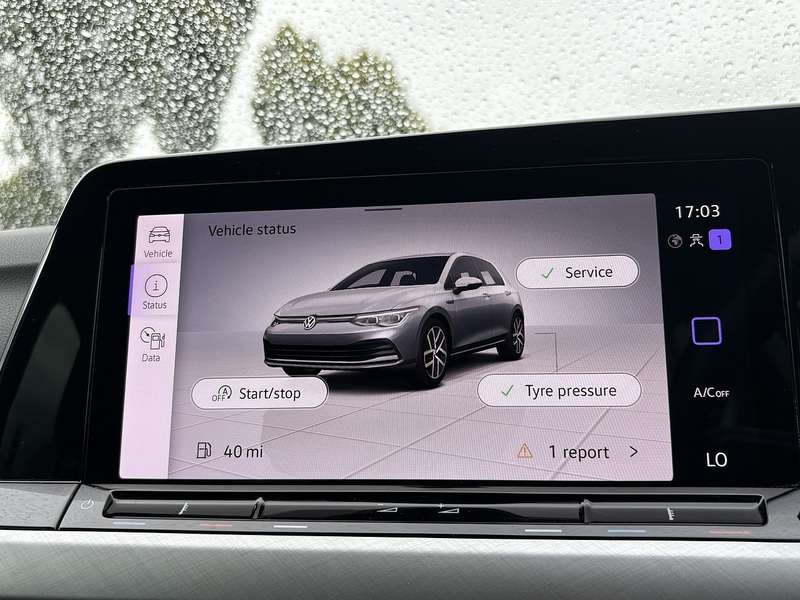 Volkswagen Golf TSI Life - U548