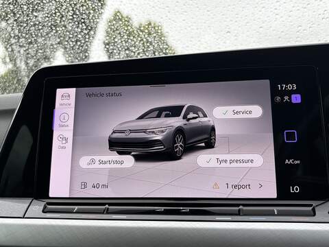 Volkswagen Golf TSI Life - U548