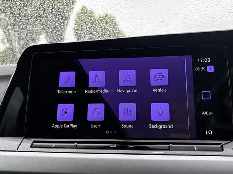 Volkswagen Golf TSI Life - U548