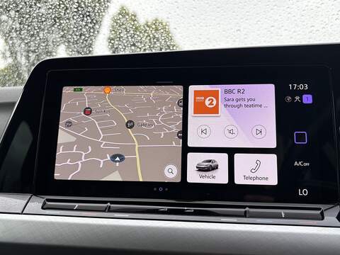 Volkswagen Golf TSI Life - U548