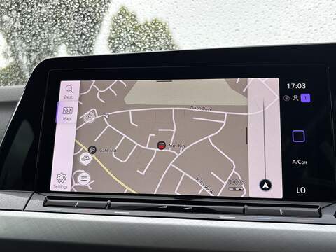 Volkswagen Golf TSI Life - U548