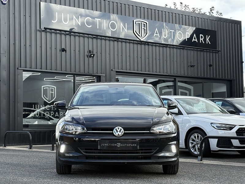 Volkswagen Polo TSI SE - U553