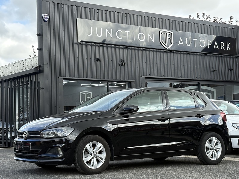 Volkswagen Polo TSI SE - U553