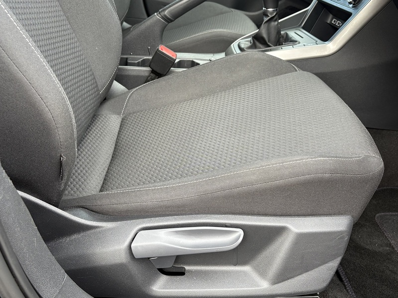 Volkswagen Polo TSI SE - U553