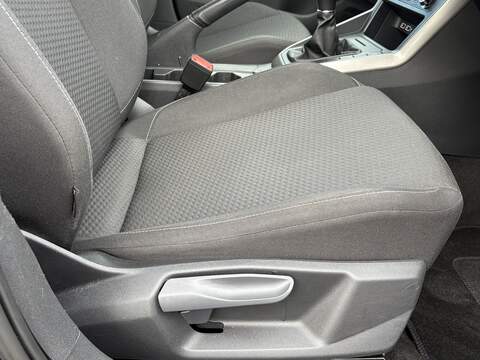 Volkswagen Polo TSI SE - U553