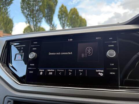 Volkswagen Polo TSI SE - U553