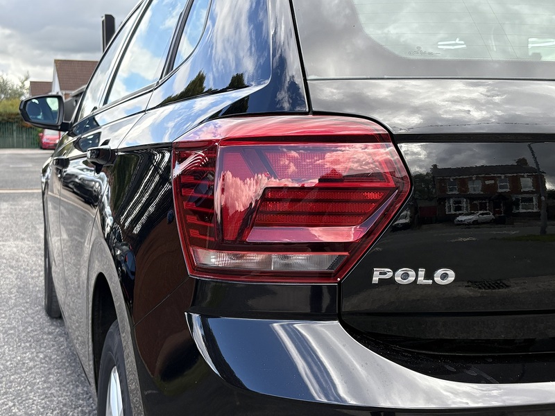 Volkswagen Polo TSI SE - U553