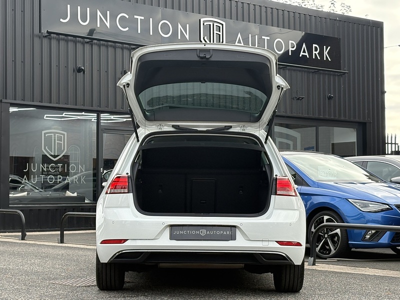 Volkswagen Golf TSI Match Edition - U559