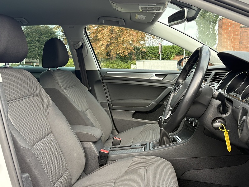 Volkswagen Golf TSI Match Edition - U559